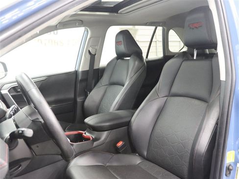 Used 2022 Toyota RAV4 TRD Off-Road AWD/4WD image 13