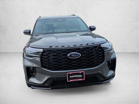 New 2026 Ford Explorer ST-Line w/ ST-Line Street Pack image 8