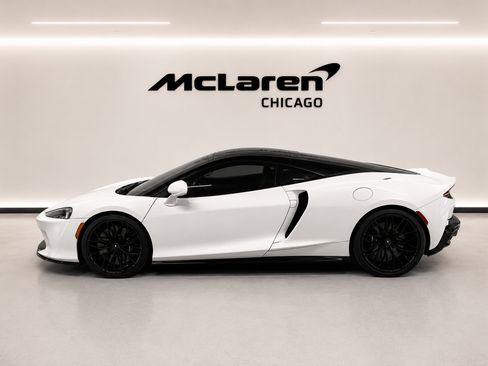 Used 2023 McLaren GT RWD image 1