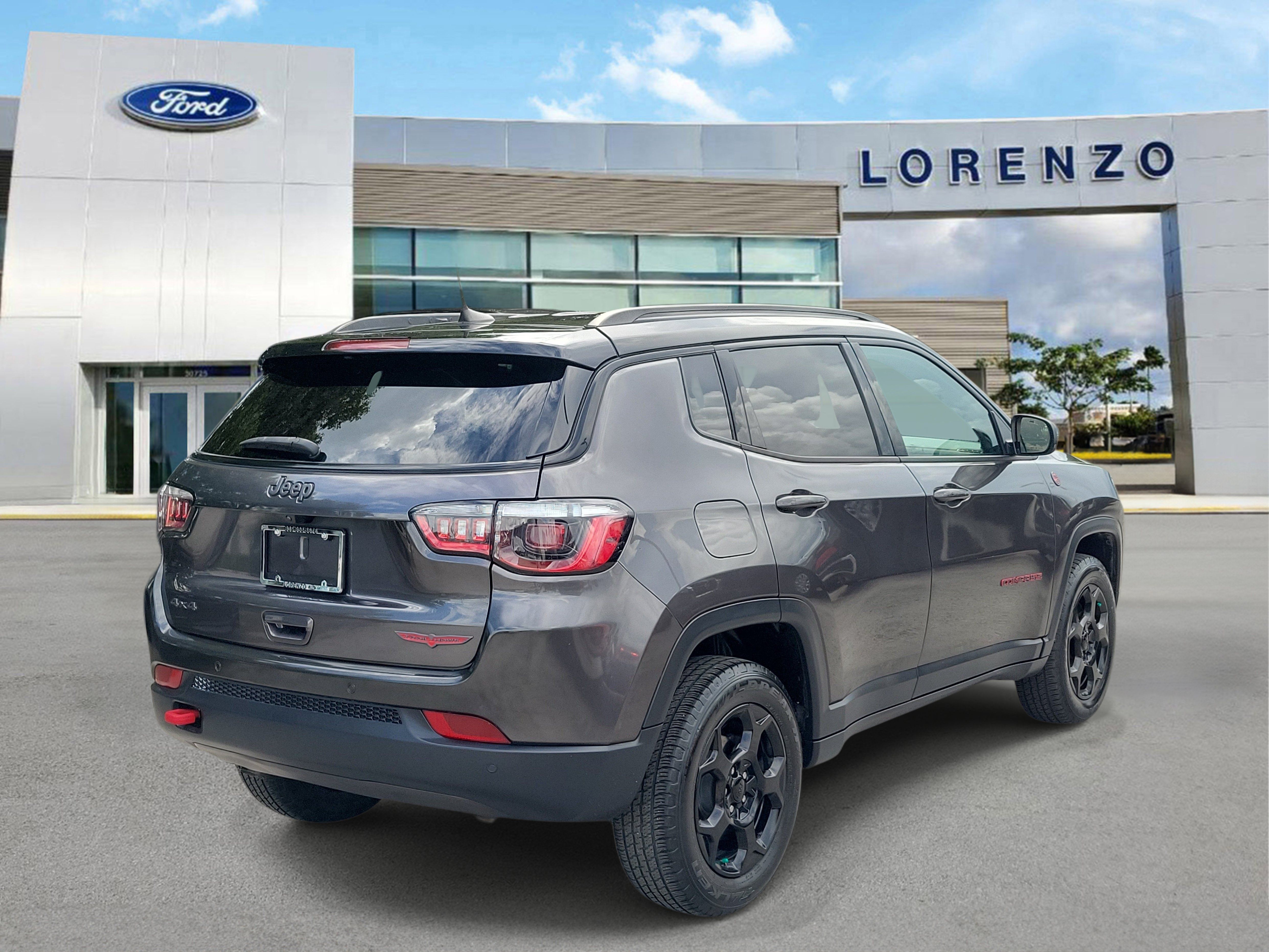 Used 2023 Jeep Compass Trailhawk AWD/4WD image 5