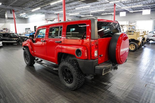 Used 2007 HUMMER H3 w/ Tactical Edition Package AWD/4WD image 3