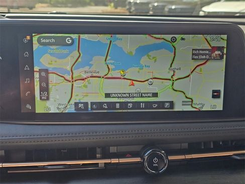 New 2025 Nissan Ariya AWD image 13