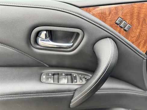 Used 2018 INFINITI QX80 Base image 22