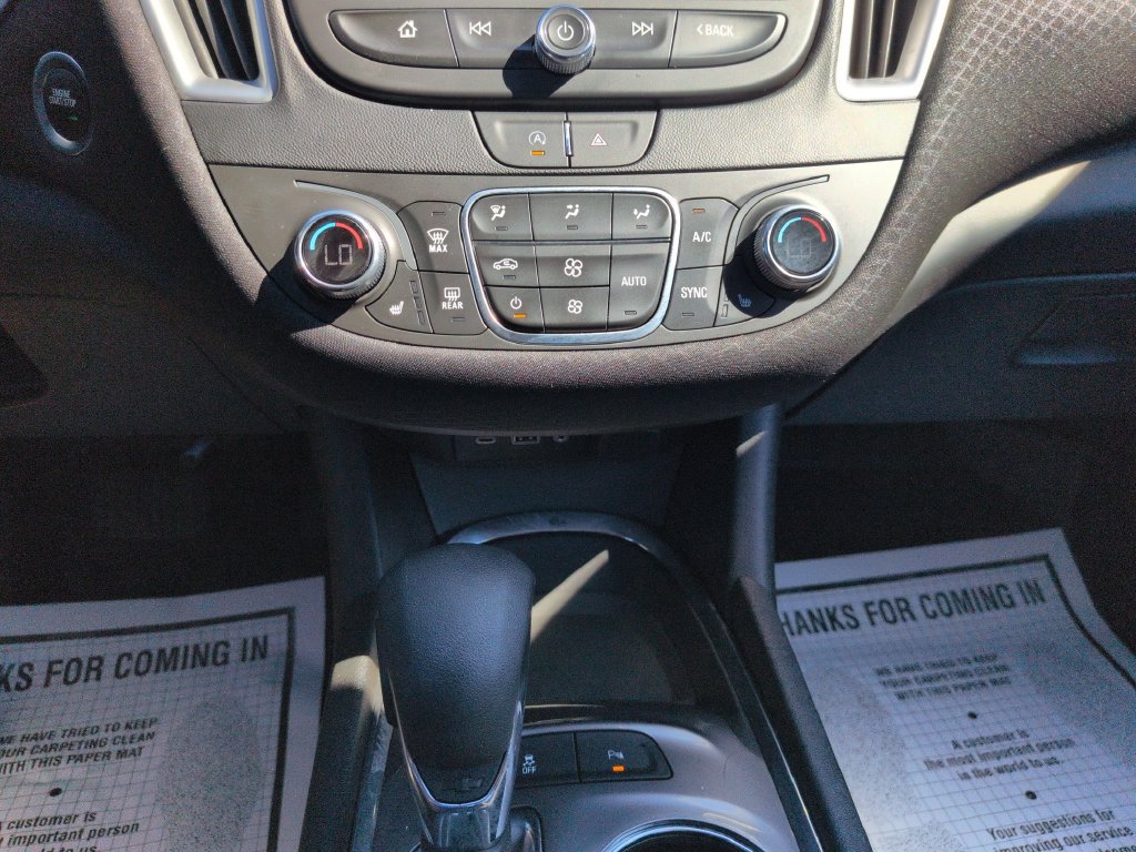 Used 2023 Chevrolet Malibu LT w/ Driver Confidence Package FWD image 18