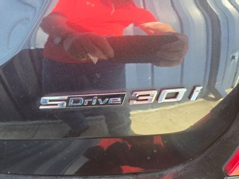 Used 2019 BMW X3 sDrive30i w/ Driving Assistance Package image 14