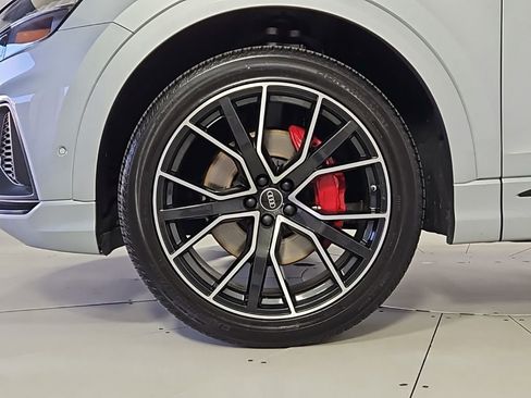 Used 2023 Audi Q8 Premium Plus w/ Premium Plus Package image 5