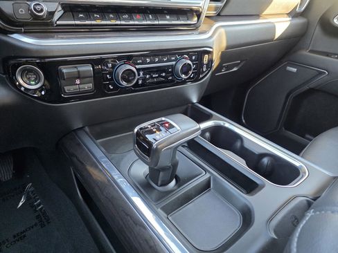 Used 2022 Chevrolet Silverado 1500 LTZ w/ LTZ Premium Package image 30