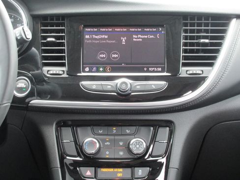 Used 2022 Buick Encore Preferred w/ Safety Package FWD image 15
