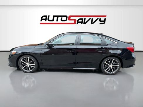 Used 2024 Honda Civic Touring image 4