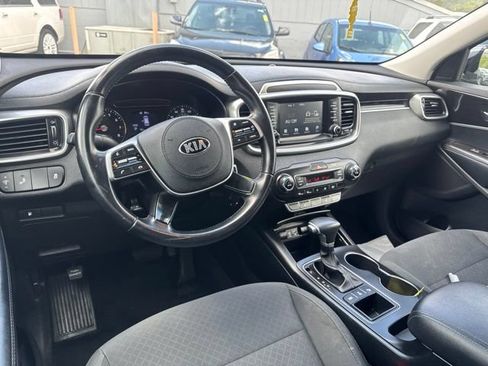 Used 2020 Kia Sorento LX w/ LX I4 Convenience Package AWD/4WD image 13