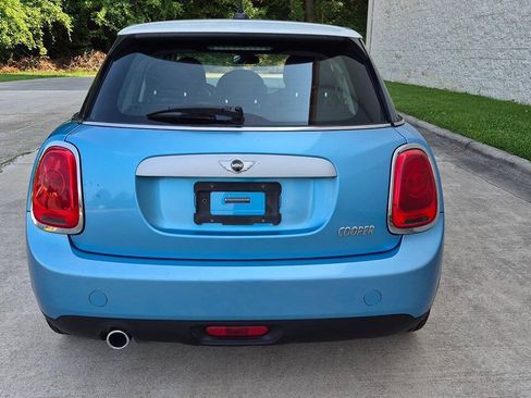 Used 2015 MINI Cooper 4-Door Hardtop FWD image 7