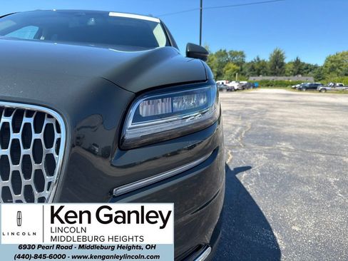 Used 2023 Lincoln Nautilus Reserve AWD/4WD image 11