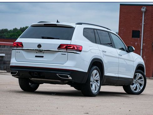 Certified 2023 Volkswagen Atlas SE w/ Panoramic Sunroof Package AWD/4WD image 6