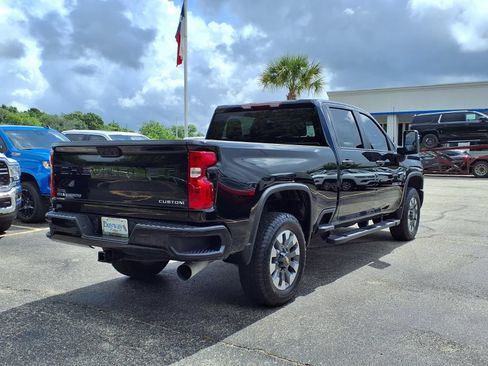 Used 2026 Chevrolet Silverado 2500 Custom w/ Custom Value Package AWD/4WD image 2