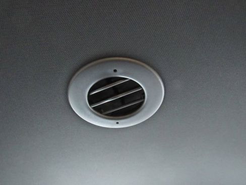 Used 2025 GMC Acadia Elevation image 31