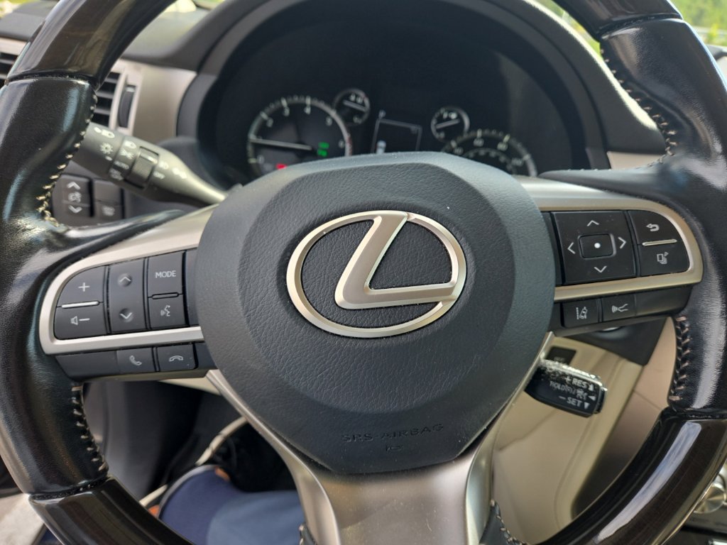 Used 2021 Lexus GX 460 Premium w/ Premium Package AWD/4WD image 12