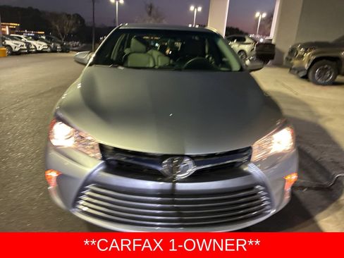 Used 2016 Toyota Camry LE image 1