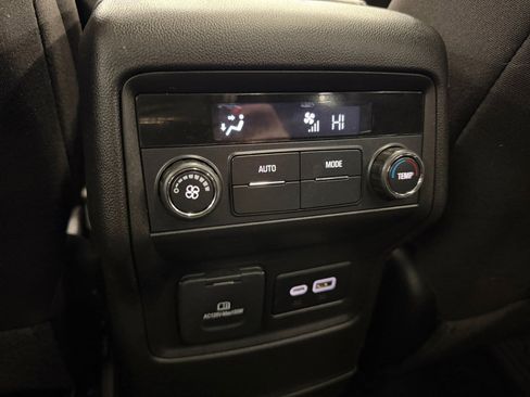 Used 2023 GMC Acadia SLE w/ Infotainment Package AWD/4WD image 24