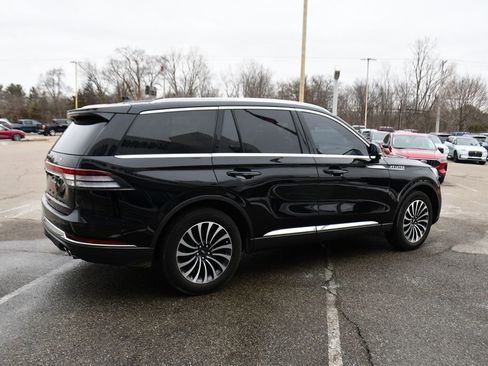 Used 2023 Lincoln Aviator Reserve w/ Equipment Group 201A AWD/4WD image 7