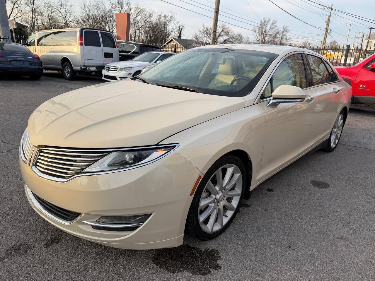 Used 2015 Lincoln MKZ Hybrid FWD image 1
