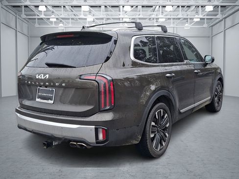 Used 2023 Kia Telluride SX Prestige image 5