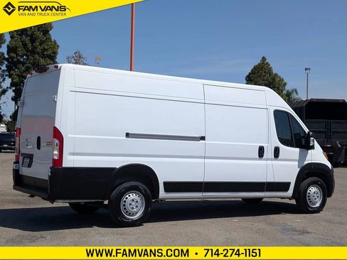 Used 2025 RAM ProMaster 3500 w/ Convenience Group FWD image 7