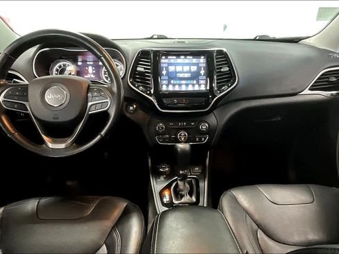 Used 2020 Jeep Cherokee Limited image 9