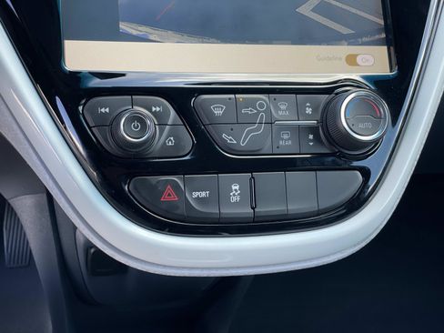 Used 2020 Chevrolet Bolt LT image 15