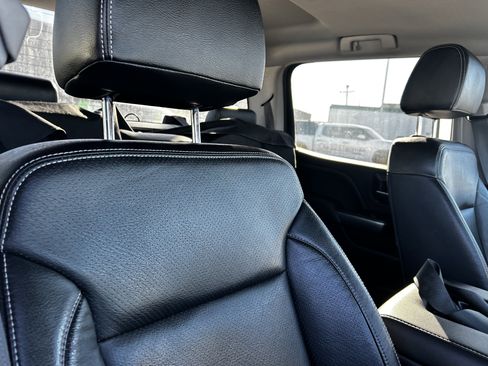 Used 2018 Chevrolet Silverado 1500 LT w/ All Star Edition image 13