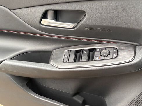 New 2026 Nissan Sentra SR FWD image 17