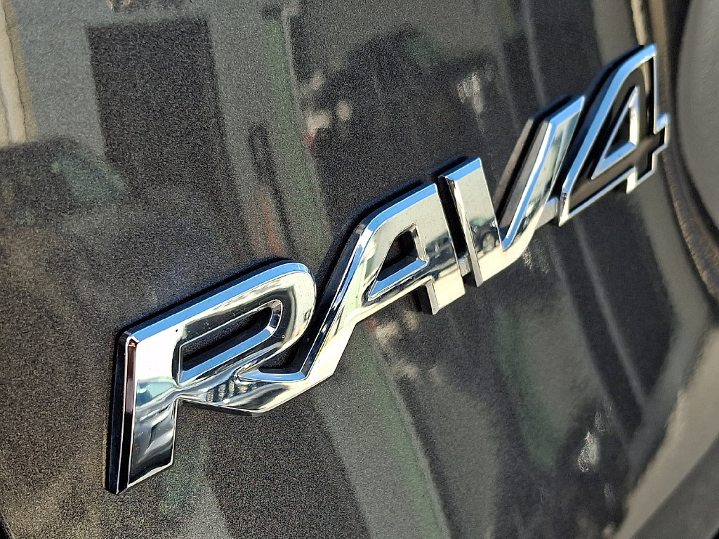 Used 2023 Toyota RAV4 XLE w/ Convenience Package AWD/4WD image 30