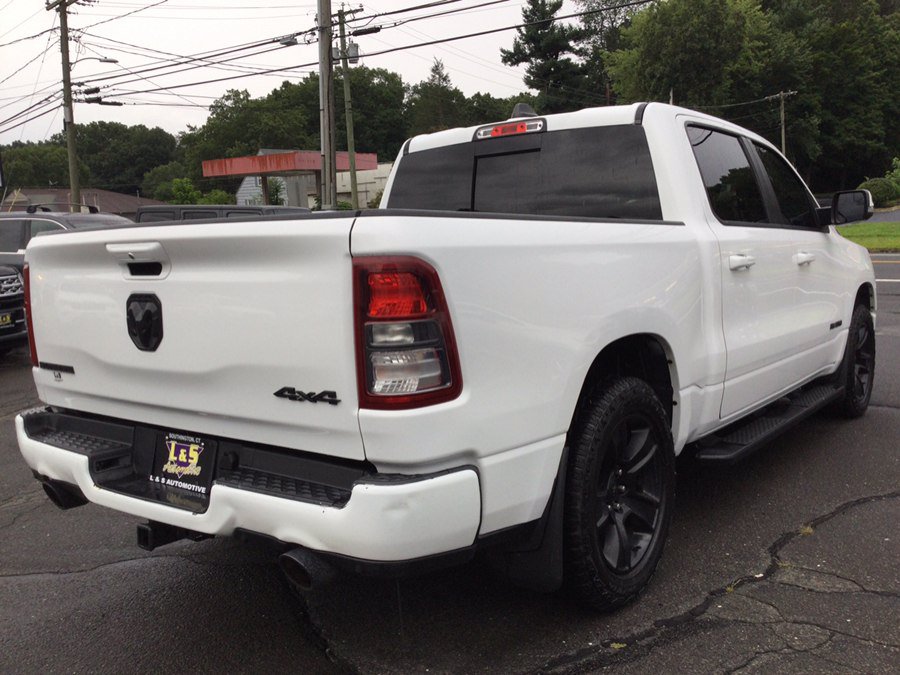 Used 2020 RAM 1500 4x4 Crew Cab image 7