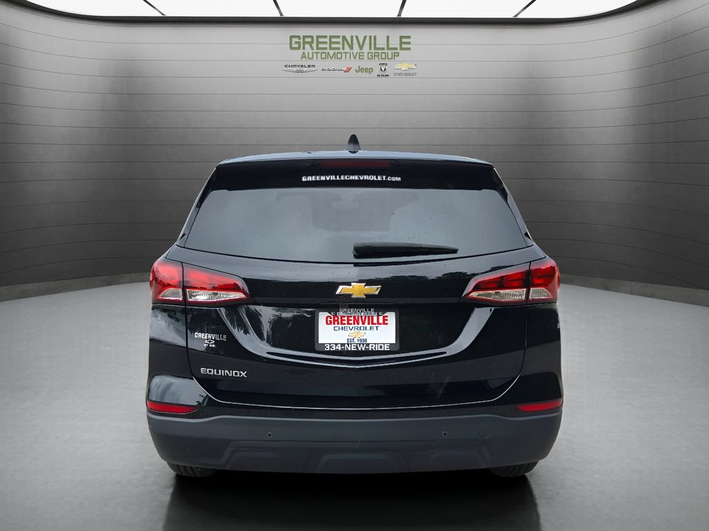 Used 2024 Chevrolet Equinox LS w/ LS Convenience Package FWD image 4