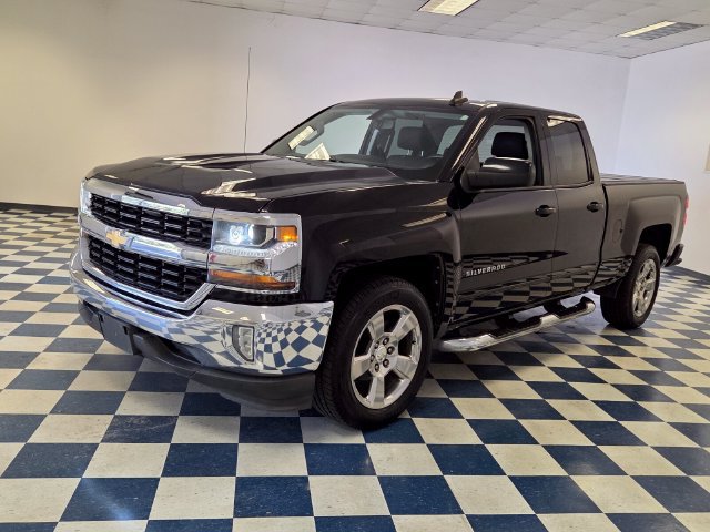 Used 2018 Chevrolet Silverado 1500 LT w/ All Star Edition RWD image 3