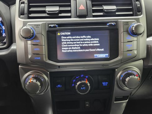 Used 2015 Toyota 4Runner SR5 image 29