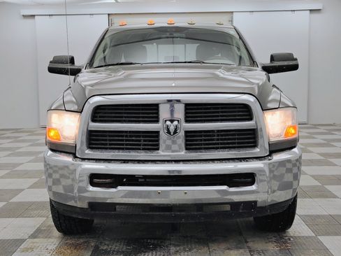 Used 2012 RAM 2500 SLT w/ Technology Group image 7