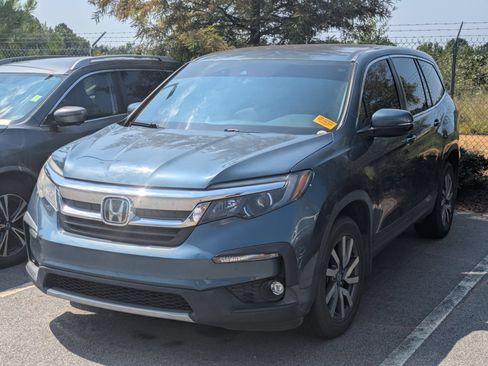 Used 2021 Honda Pilot EX image 2