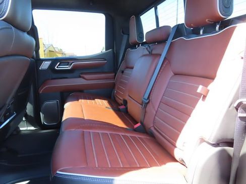 Used 2025 GMC Sierra 1500 Denali Ultimate AWD/4WD image 47
