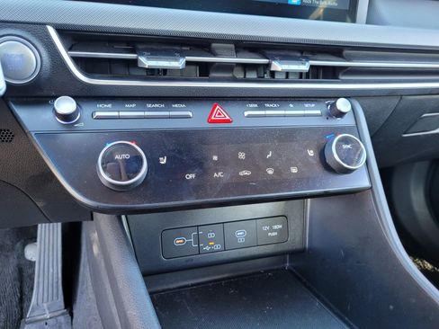 Used 2025 Hyundai Sonata SEL FWD image 19