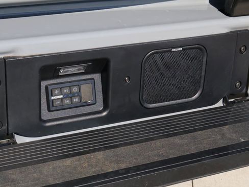 Used 2024 GMC Sierra 2500 AT4X w/ AT4X AEV Edition image 9