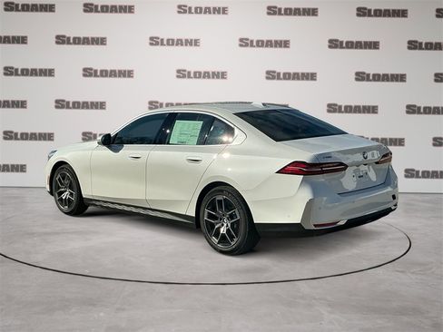 New 2026 BMW 530i xDrive w/ Premium Package image 3