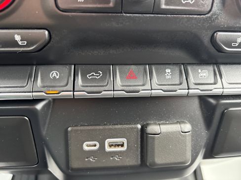 Used 2019 Chevrolet Silverado 1500 LT w/ All-Star Edition image 34