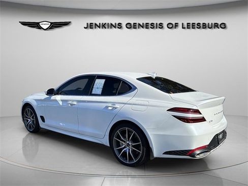 Used 2025 Genesis G70 2.5T image 11