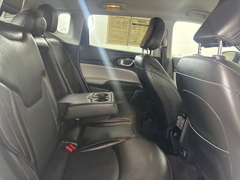 Used 2022 Jeep Compass Limited AWD/4WD image 24