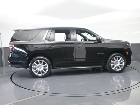 Used 2023 Chevrolet Tahoe High Country RWD image 7