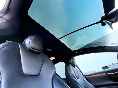 Used 2020 Tesla Model X Long Range image 27