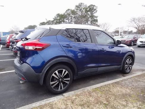 Used 2020 Nissan Kicks SV w/ Exterior Package image 4