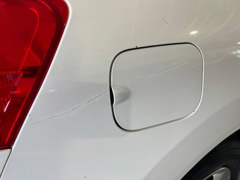 Used 2011 Nissan Rogue S FWD image 16