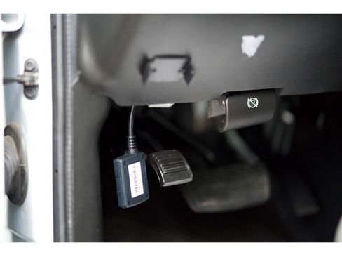 Used 2019 Chevrolet Express 2500 w/ Driver Convenience Package RWD image 28
