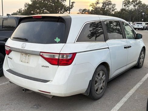 Used 2011 Honda Odyssey LX image 7